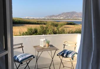 Ambelos maisonette has Balcony rooms