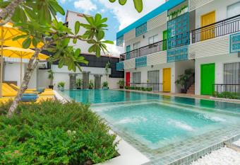 Glow Inn Siem Reap has Balcony rooms