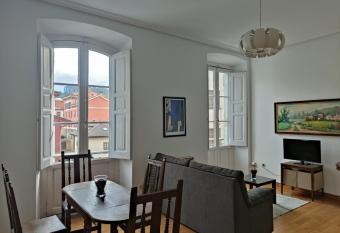 Valle Superior Salas has Balcony rooms