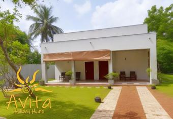 Avita Villa Hikkaduwa has Balcony rooms