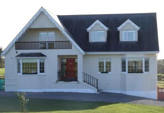 The Curragh Country House Accommodation allows 18 year olds to book a room