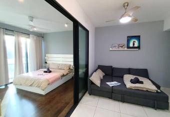0511 Almas Suites w/Sofa Bed 4pax Netflix By STAY allows 18 year olds to book a room