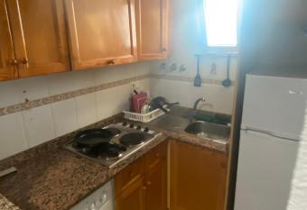 Habitaci  n privada en Benidorm has Smoking rooms