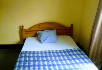 La Bonne Amie Home allows 18 year olds to book a room