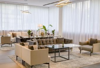 AC Hotel by Marriott Milan Sesto allows 18 year olds to book a room