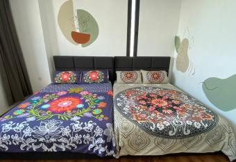 #1.3 Cozy 7Pax Large Beds 2B1R Vivacity Kuching Jazz Suites has Balcony rooms