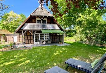 Ferienhaus Hasenwinkel has Balcony rooms