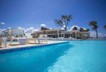 Premium Luxury Villa 7B has Balcony rooms