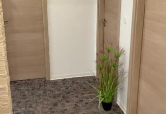 L&G ROOMS allows 18 year olds to book a room