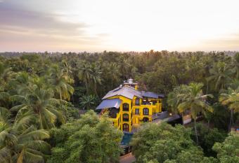 Whoopers Boutique Hotel, Anjuna has Balcony rooms