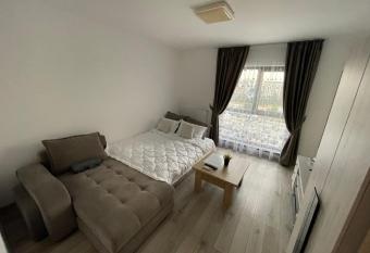 BAGHEERA S HUT has Balcony rooms