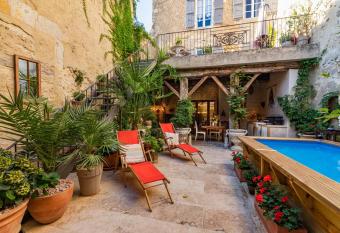 Luxueuses Suites & Chambres d h  tes - accueil champagne, petit-d  jeuner - Maison Champagne has Balcony rooms