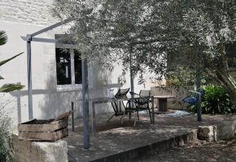 Jolie maison de ville avec un ext  rieur au calme - Les Dragons de la Chamoiserie NIORT has Balcony rooms