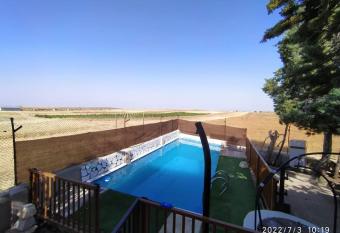 Casa independiente madrid has Balcony rooms