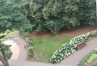 Ko  obrzeska 22 has Balcony rooms