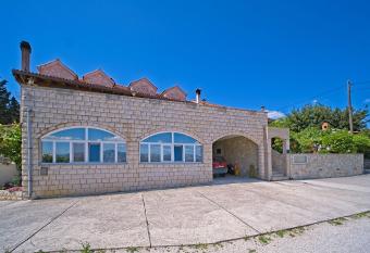 Apartments Panorama allows 18 year olds to book a room