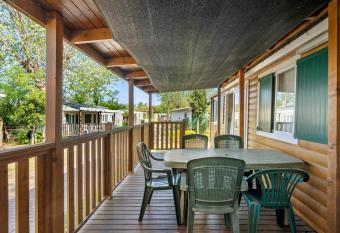 Camping Grande Italia Belvedere has Balcony rooms