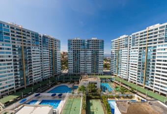 Ubicaci  n ideal, Apartamento frente al CC Cacique allows 18 year olds to book a room