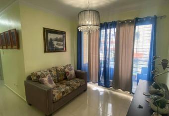 comfortable 3 bedroom condo with free parking spot building 5 has Balcony rooms