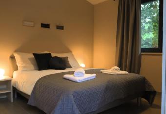 Old River Room has Balcony rooms