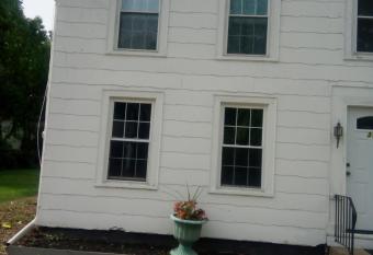 PRL PRESS LTD allows 18 year olds to book a room