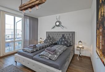 Dresden Wohnoase an der Elbe has Balcony rooms