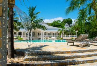 ZumZum Beach House allows 18 year olds to book a room