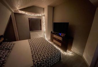 Vila Enjoy has Balcony rooms