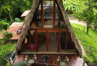 Tiny Houses Unique Tayrona - Dentro del Parque Tayrona allows 18 year olds to book a room