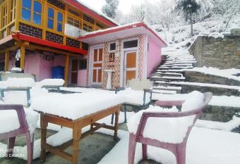 Shanghar Village House allows 18 year olds to book a room