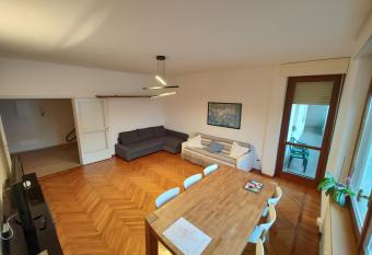 Casa Battisti has Balcony rooms