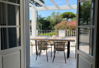 Casa al Mare vista Alpi Apuane has Balcony rooms