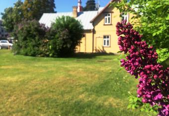 Sunrise Apartments allows 18 year olds to book a room