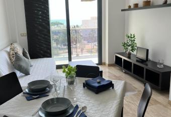 Apartamento, piscina y jard  n has Balcony rooms