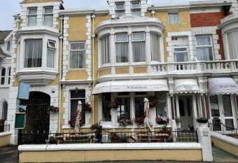 The Wilton Hotel allows 18 year olds to book a room