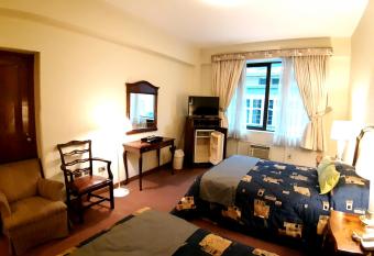 Hotel MAURY has Balcony rooms