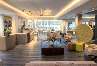 Hotel Dory has Balcony rooms