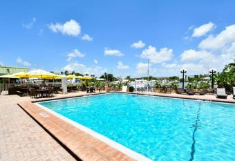 Getaway At The Marina allows 18 year olds to book a room