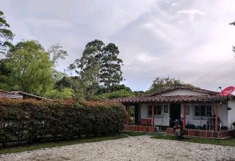 Casa finca, llanogrande, Rionegro Antioquia has Balcony rooms