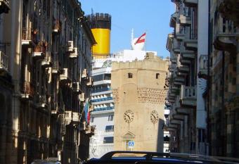 Appartamento centralizzato, a due passi dal mare. allows 18 year olds to book a room