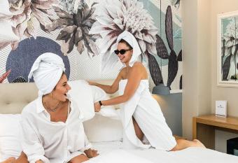 Hotel Sogaris has Balcony rooms