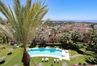 Spectacular luxury penthouse with best views ever has Balcony rooms