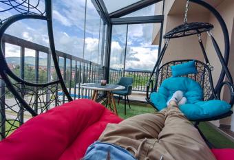 Apartment Lukavica has Balcony rooms