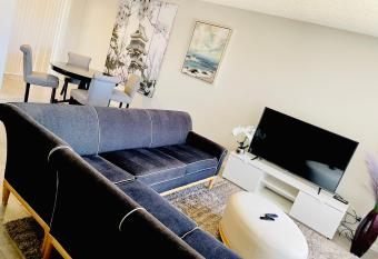 Tokyo BnB has Balcony rooms