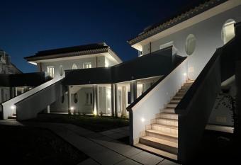 Perla Blu Tropea has Balcony rooms