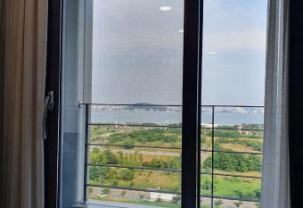 Incheon Rivieraverium Hotel allows 18 year olds to book a room