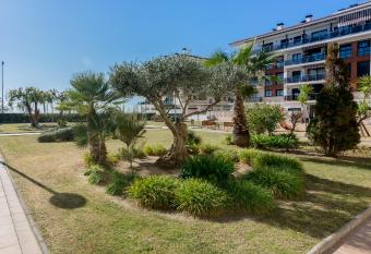 HomeHolidaysRentals Bijou - Costa Barcelona has Balcony rooms