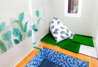 Villa Banyu 2 bedrooms, Batu city has Balcony rooms