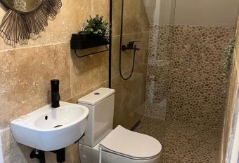 Gertrude s design apatment allows 18 year olds to book a room