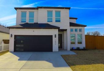 Spectacular Contemporary Home in Trinity Groves has Balcony rooms